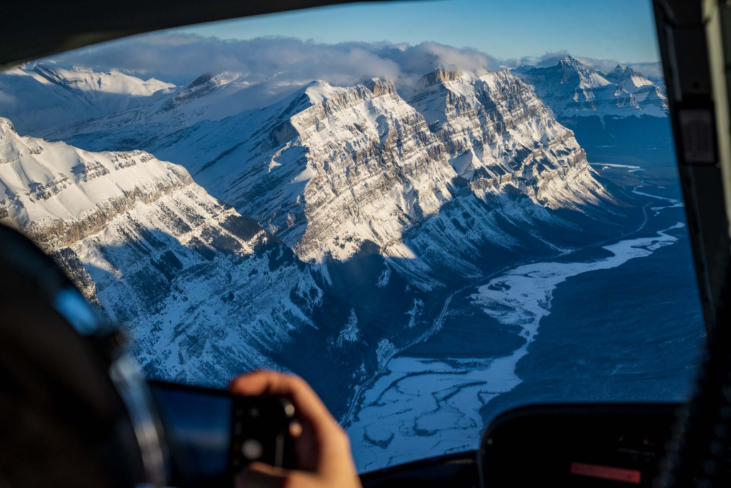 Abraham Lake Heli Tours